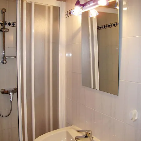 Haus Fohrenheim 200w